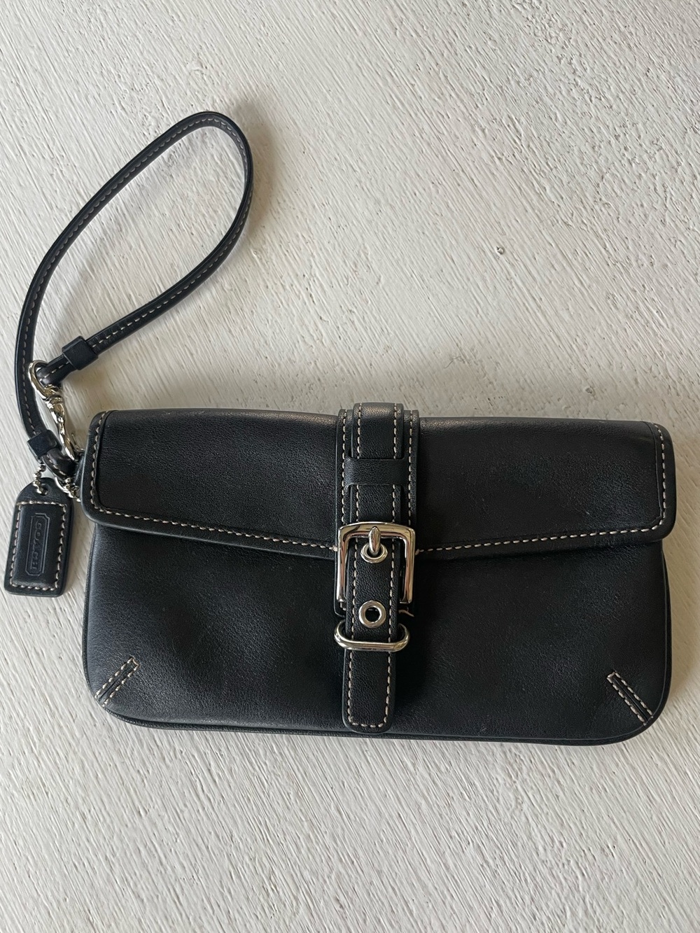 Coach Black Leather Buckle Wristlet Clutch Hangtag Y2K